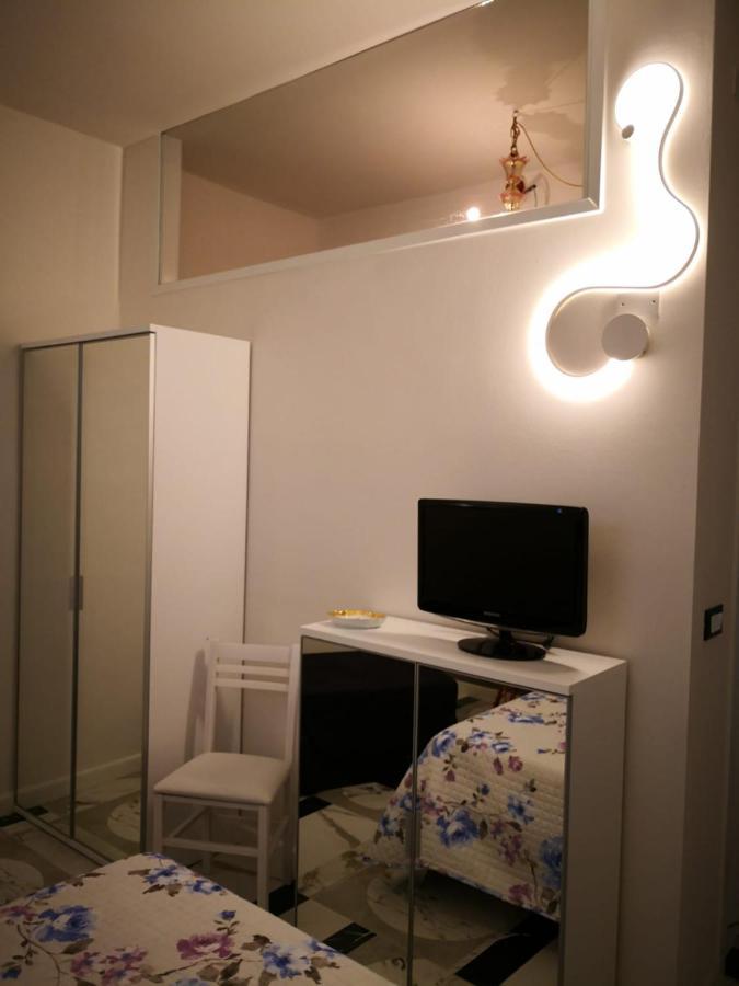 La Casa Di Valentina Apartment Vado Ligure Exterior photo